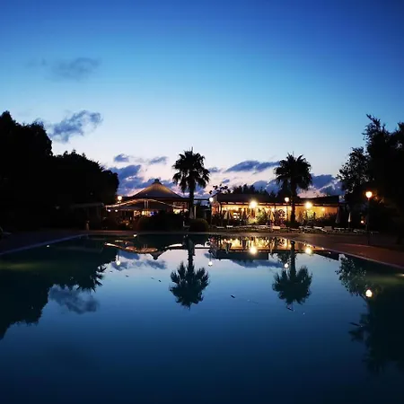 Holiday home Le Tamerici Mobilehome Asinara Fuer 5 Personen *