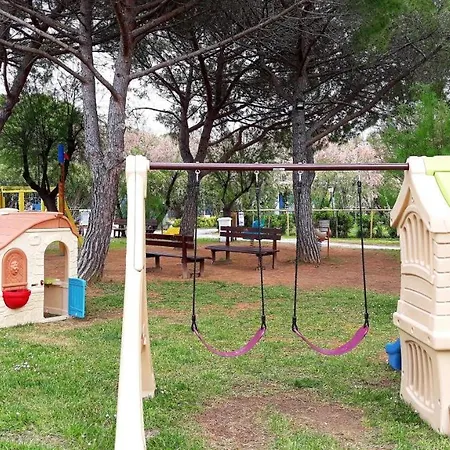 Holiday home Le Tamerici Mobilehome Asinara Fuer 5 Personen Marina di Cecina